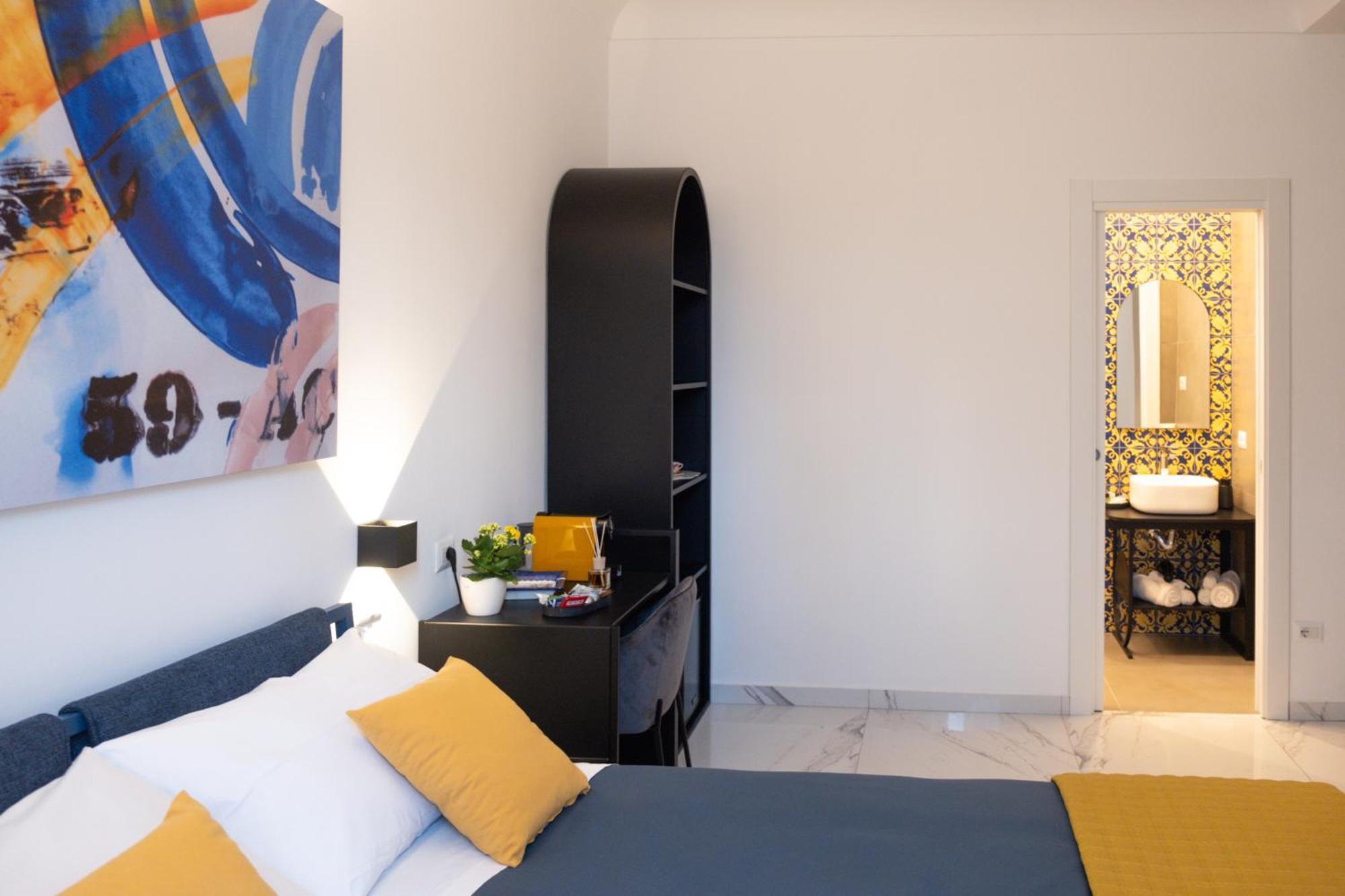 Napoli Oltre Rooms ภายนอก รูปภาพ